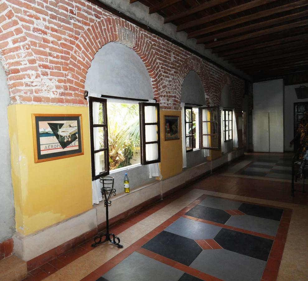Hotel De La Poste Saint-Louis Luaran gambar