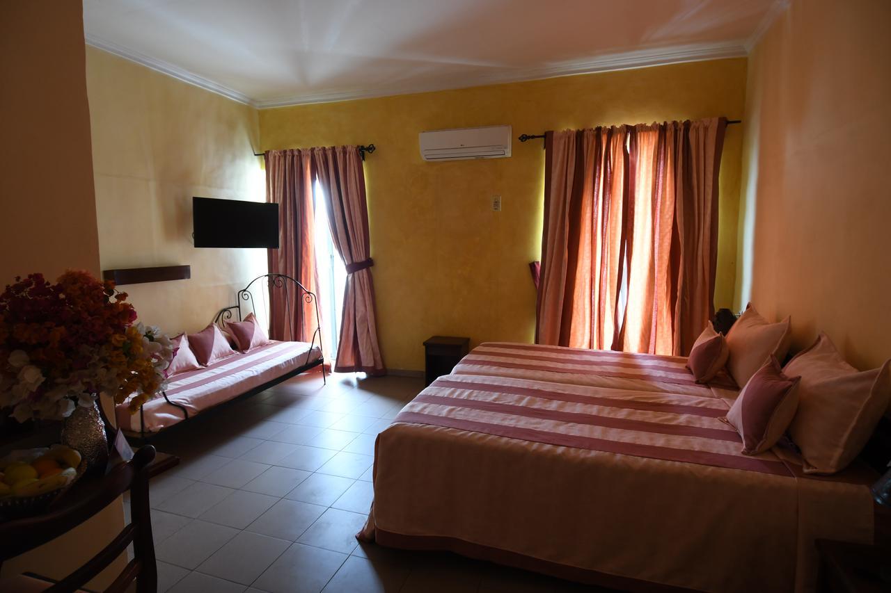 Hotel De La Poste Saint-Louis Luaran gambar